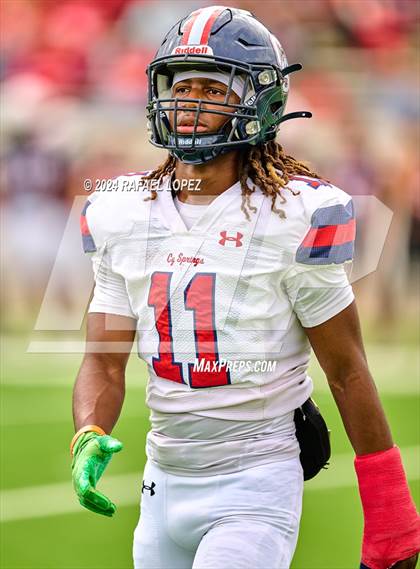 Thumbnail 3 in Cypress Springs vs. Tomball (UIL 6A D2 Football Bi-District) photogallery.