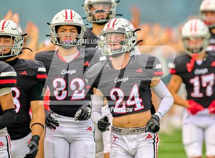 Thumbnail 3 in Cypress Springs vs. Tomball (UIL 6A D2 Football Bi-District) photogallery.