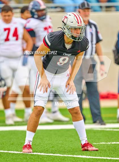 Thumbnail 1 in Cypress Springs vs. Tomball (UIL 6A D2 Football Bi-District) photogallery.