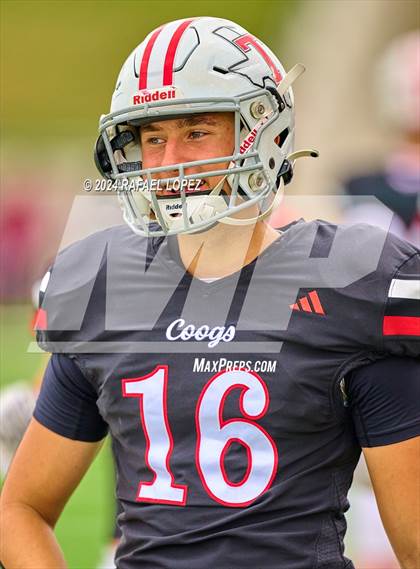 Thumbnail 2 in Cypress Springs vs. Tomball (UIL 6A D2 Football Bi-District) photogallery.