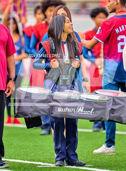Thumbnail 1 in Cypress Springs vs. Tomball (UIL 6A D2 Football Bi-District) photogallery.