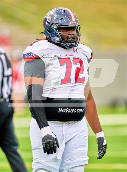 Thumbnail 3 in Cypress Springs vs. Tomball (UIL 6A D2 Football Bi-District) photogallery.