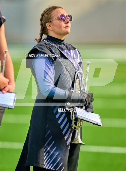 Thumbnail 3 in Cypress Springs vs. Tomball (UIL 6A D2 Football Bi-District) photogallery.