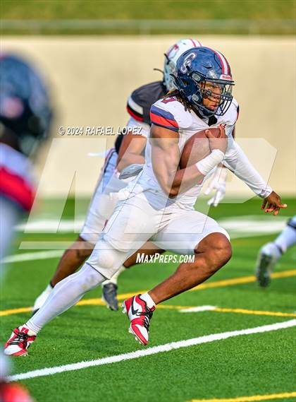 Thumbnail 2 in Cypress Springs vs. Tomball (UIL 6A D2 Football Bi-District) photogallery.
