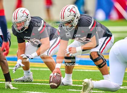 Thumbnail 2 in Cypress Springs vs. Tomball (UIL 6A D2 Football Bi-District) photogallery.