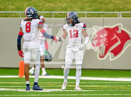 Thumbnail 1 in Cypress Springs vs. Tomball (UIL 6A D2 Football Bi-District) photogallery.