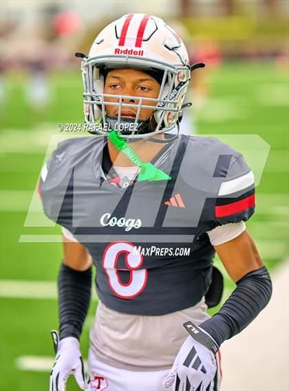 Thumbnail 3 in Cypress Springs vs. Tomball (UIL 6A D2 Football Bi-District) photogallery.