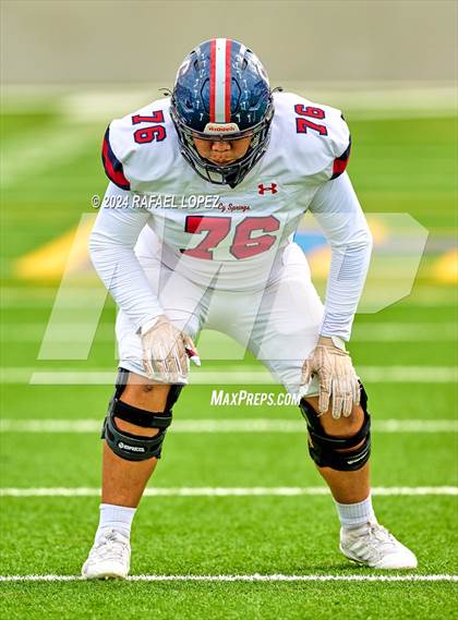Thumbnail 2 in Cypress Springs vs. Tomball (UIL 6A D2 Football Bi-District) photogallery.