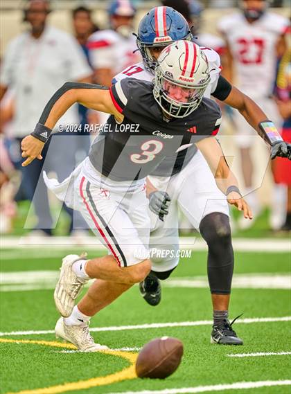Thumbnail 1 in Cypress Springs vs. Tomball (UIL 6A D2 Football Bi-District) photogallery.