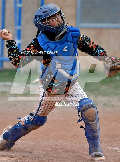 Thumbnail 3 in Mora @ Penasco photogallery.