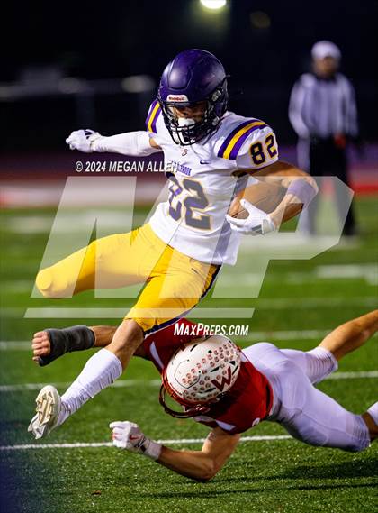 Thumbnail 3 in Wapakoneta vs. Bellbrook (OHSAA District 12 Regional Semifinal) photogallery.
