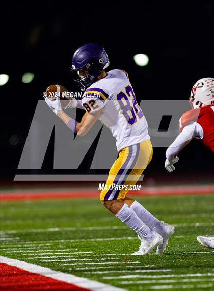 Thumbnail 2 in Wapakoneta vs. Bellbrook (OHSAA District 12 Regional Semifinal) photogallery.