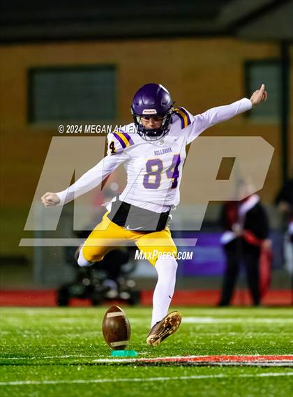 Thumbnail 1 in Wapakoneta vs. Bellbrook (OHSAA District 12 Regional Semifinal) photogallery.