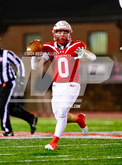 Thumbnail 3 in Wapakoneta vs. Bellbrook (OHSAA District 12 Regional Semifinal) photogallery.