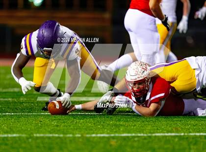 Thumbnail 3 in Wapakoneta vs. Bellbrook (OHSAA District 12 Regional Semifinal) photogallery.