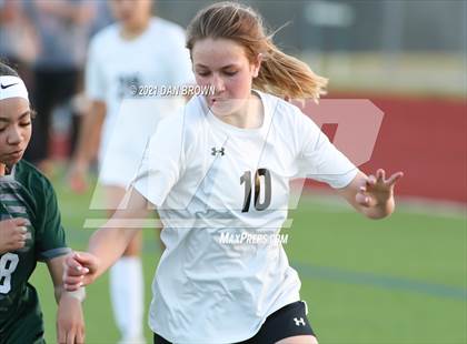 Thumbnail 2 in Rockwall vs Naaman Forest (UIL 6A Bi-District) photogallery.