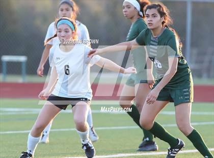 Thumbnail 1 in Rockwall vs Naaman Forest (UIL 6A Bi-District) photogallery.
