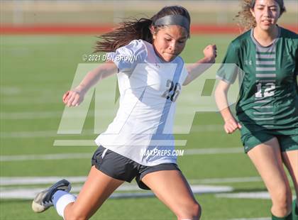 Thumbnail 1 in Rockwall vs Naaman Forest (UIL 6A Bi-District) photogallery.