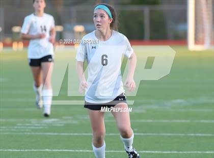 Thumbnail 2 in Rockwall vs Naaman Forest (UIL 6A Bi-District) photogallery.