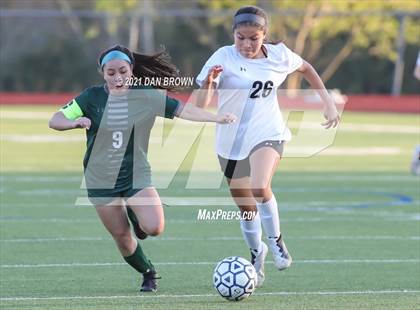 Thumbnail 2 in Rockwall vs Naaman Forest (UIL 6A Bi-District) photogallery.