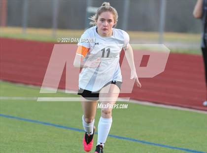 Thumbnail 3 in Rockwall vs Naaman Forest (UIL 6A Bi-District) photogallery.