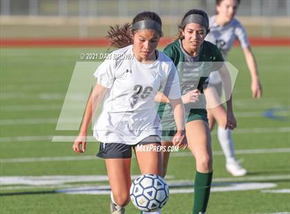 Thumbnail 2 in Rockwall vs Naaman Forest (UIL 6A Bi-District) photogallery.
