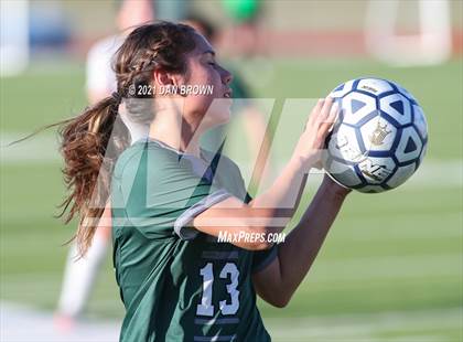 Thumbnail 2 in Rockwall vs Naaman Forest (UIL 6A Bi-District) photogallery.