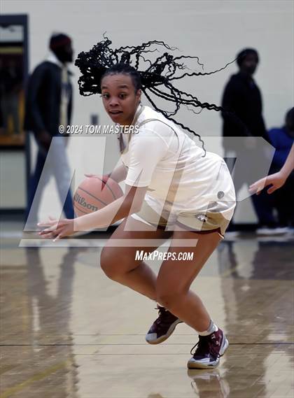 Thumbnail 2 in Cannon vs. Greensboro Day School photogallery.