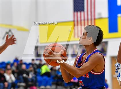 Thumbnail 3 in Gorman @ Huckabay photogallery.
