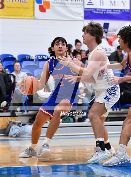 Thumbnail 3 in Gorman @ Huckabay photogallery.