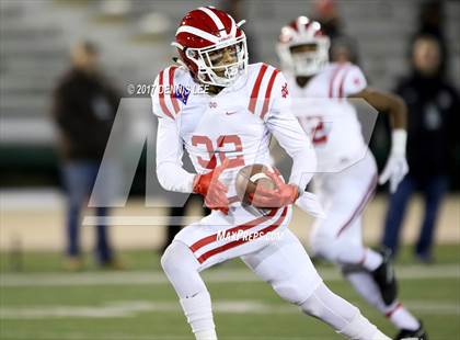 Thumbnail 1 in Mater Dei vs. De La Salle (CIF State Open Division Final) photogallery.