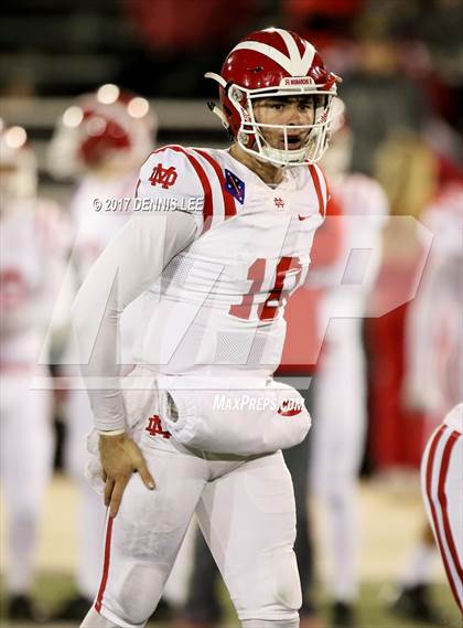 Thumbnail 3 in Mater Dei vs. De La Salle (CIF State Open Division Final) photogallery.