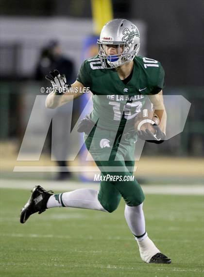 Thumbnail 3 in Mater Dei vs. De La Salle (CIF State Open Division Final) photogallery.