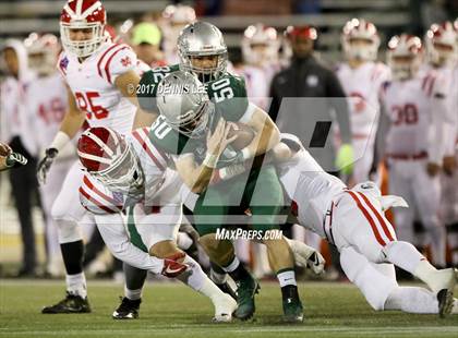 Thumbnail 2 in Mater Dei vs. De La Salle (CIF State Open Division Final) photogallery.
