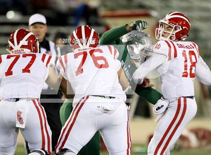Thumbnail 2 in Mater Dei vs. De La Salle (CIF State Open Division Final) photogallery.