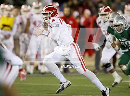 Thumbnail 3 in Mater Dei vs. De La Salle (CIF State Open Division Final) photogallery.