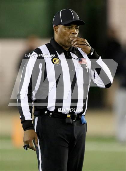 Thumbnail 1 in Mater Dei vs. De La Salle (CIF State Open Division Final) photogallery.