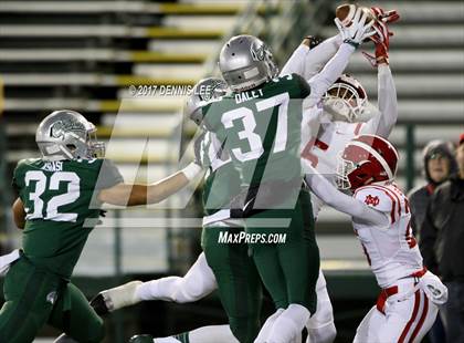 Thumbnail 2 in Mater Dei vs. De La Salle (CIF State Open Division Final) photogallery.
