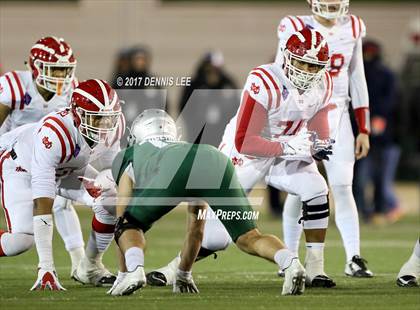 Thumbnail 3 in Mater Dei vs. De La Salle (CIF State Open Division Final) photogallery.