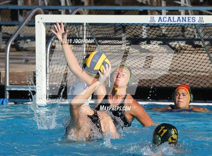 Thumbnail 3 in San Ramon Valley vs Drake (Acalanes Invitational) photogallery.