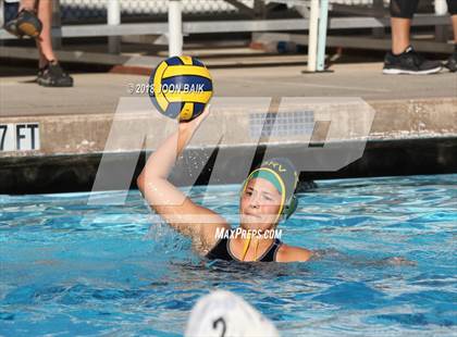 Thumbnail 3 in San Ramon Valley vs Drake (Acalanes Invitational) photogallery.