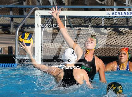 Thumbnail 2 in San Ramon Valley vs Drake (Acalanes Invitational) photogallery.