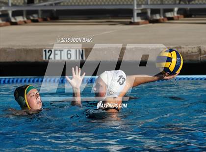 Thumbnail 2 in San Ramon Valley vs Drake (Acalanes Invitational) photogallery.