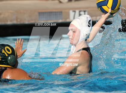 Thumbnail 2 in San Ramon Valley vs Drake (Acalanes Invitational) photogallery.