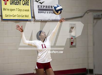 Thumbnail 1 in Central Catholic @ E. D. White photogallery.