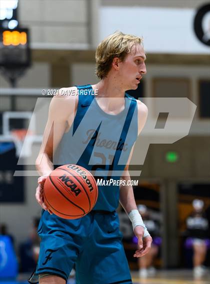 Thumbnail 3 in Farmington vs. Lehi (UHSAA 5A Final) photogallery.