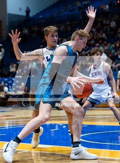 Thumbnail 3 in Farmington vs. Lehi (UHSAA 5A Final) photogallery.