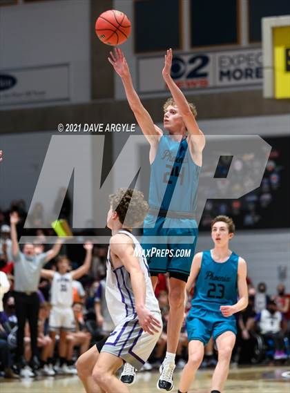 Thumbnail 3 in Farmington vs. Lehi (UHSAA 5A Final) photogallery.