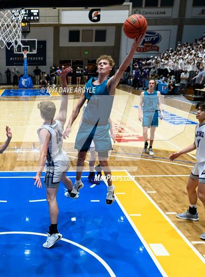 Thumbnail 3 in Farmington vs. Lehi (UHSAA 5A Final) photogallery.