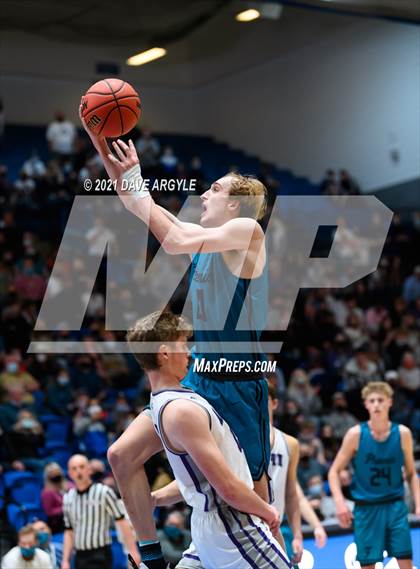 Thumbnail 3 in Farmington vs. Lehi (UHSAA 5A Final) photogallery.